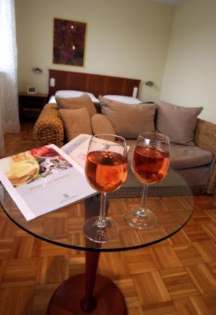 Wein-Traeume Hotel Thuengersheim Bilik gambar